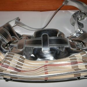 Authentic Burberry Sliced "Margaret" Silver Nova